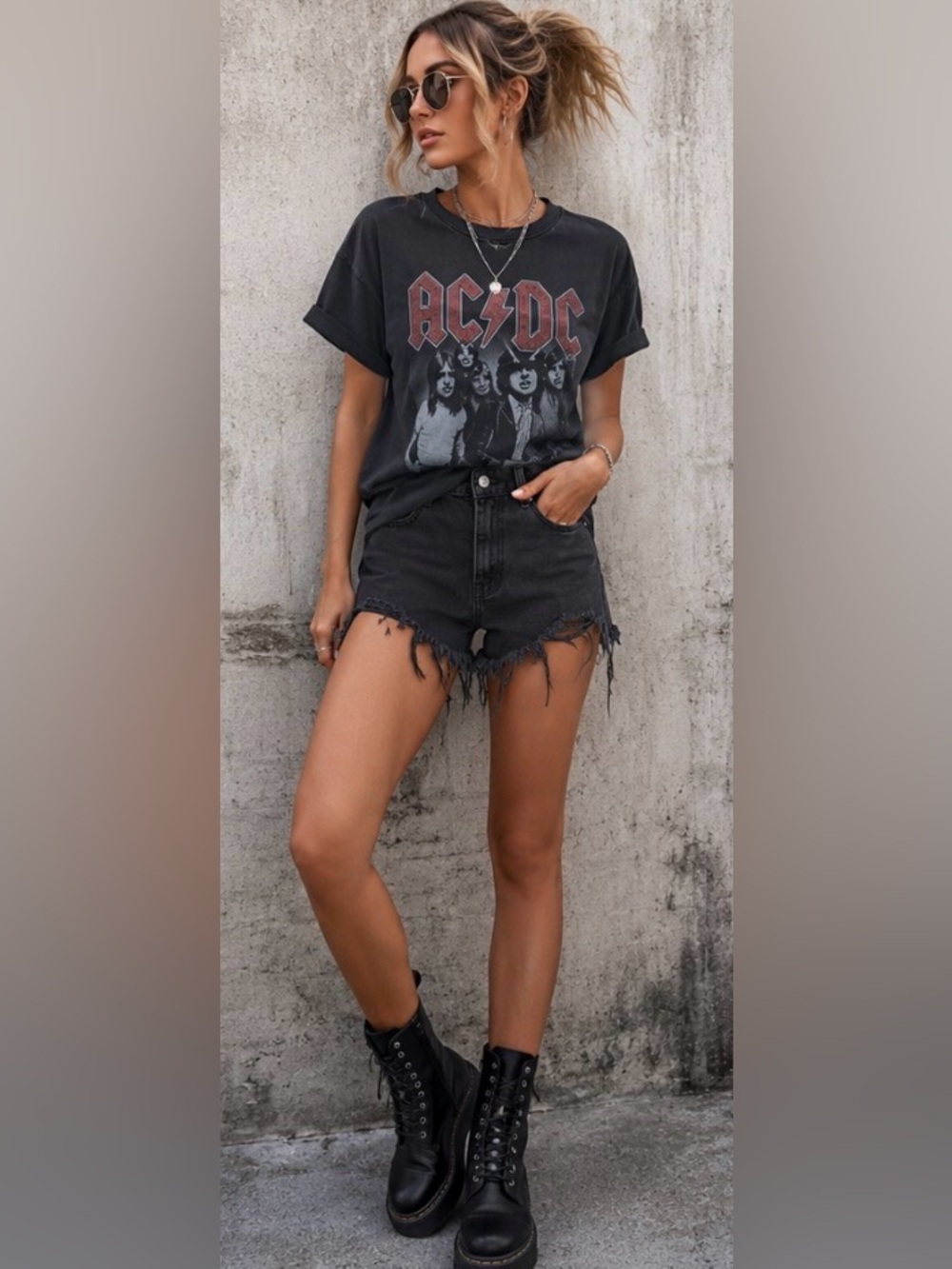 Zara Black Distressed Denim Shorts Size 0 High Rise Frayed Raw Hem Cutoffs